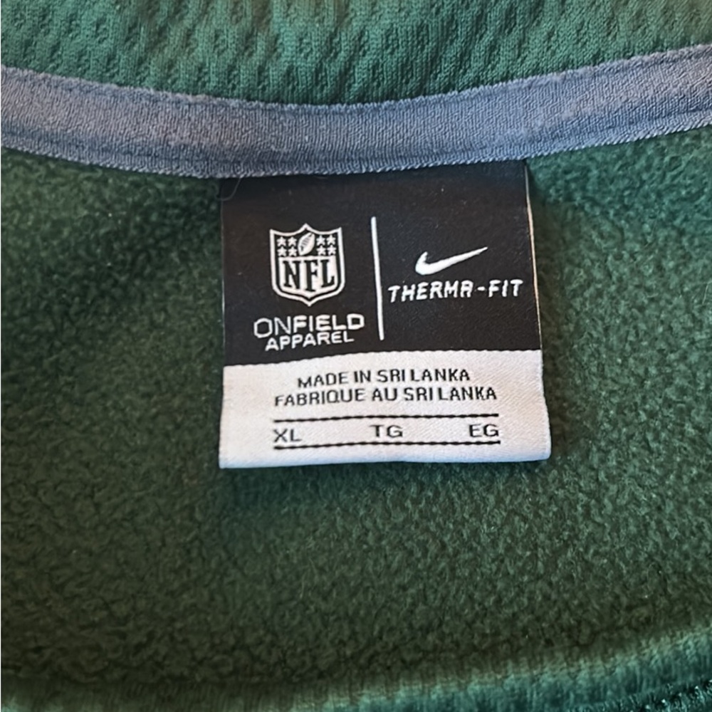 Nike Men’s XL Green Bay Packer Crew Sweatshirt